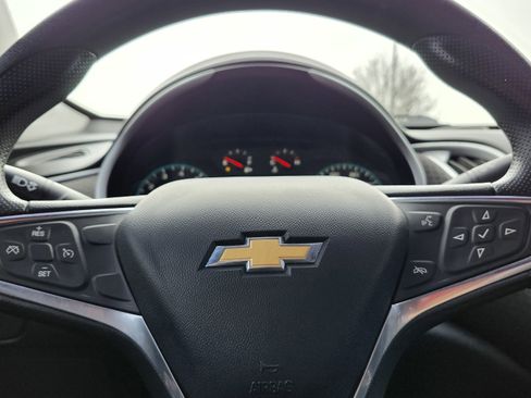 Used 2019 Chevrolet Malibu LS image 25