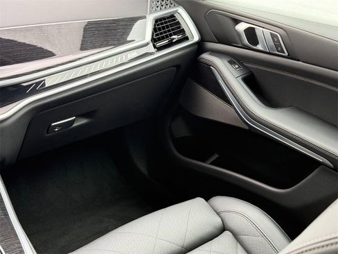 Used 2025 BMW X5 M60i w/ Executive Package image 14