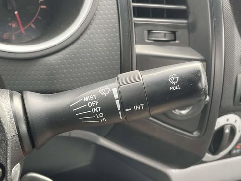 Used 2005 Toyota Tacoma 2WD Regular Cab image 9