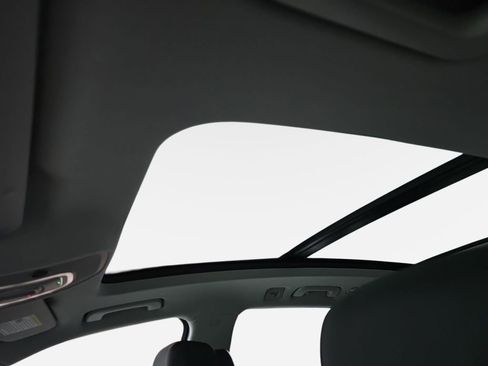 Used 2021 Audi Q5 Prestige w/ Prestige Package image 32