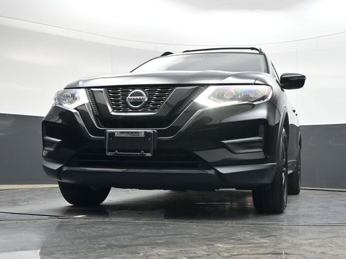 Used 2018 Nissan Rogue SV AWD/4WD image 37