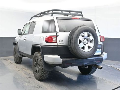 Used 2007 Toyota FJ Cruiser Base image 8