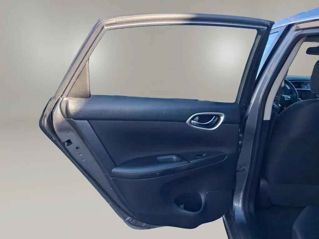 Used 2017 Nissan Sentra SV FWD image 37
