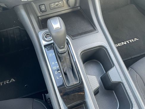 Used 2025 Nissan Sentra SV FWD image 44