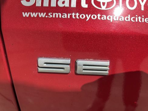 Used 2020 Ford Escape SE image 8