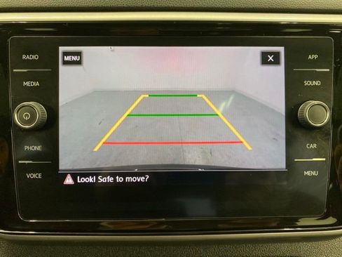 Used 2020 Volkswagen Atlas Cross Sport SEL image 26