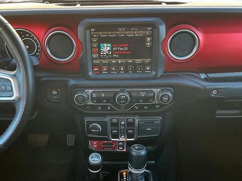 Used 2020 Jeep Gladiator Rubicon image 11