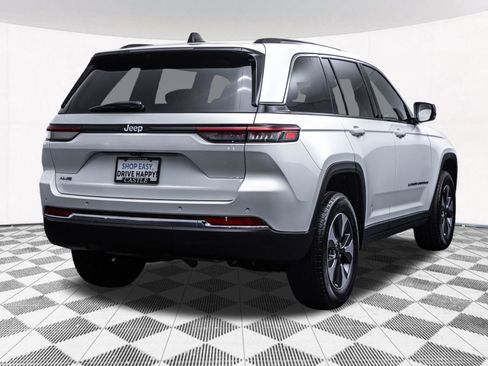 Used 2022 Jeep Grand Cherokee Limited 4xe AWD/4WD image 12