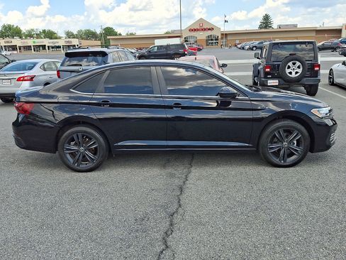 Used 2022 Volkswagen Jetta SE FWD image 7