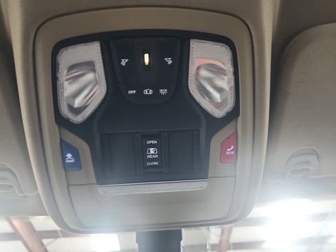 Used 2019 RAM 1500 Big Horn image 35
