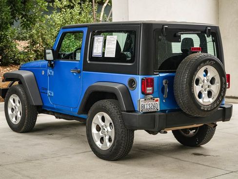 Used 2016 Jeep Wrangler Sport AWD/4WD image 4