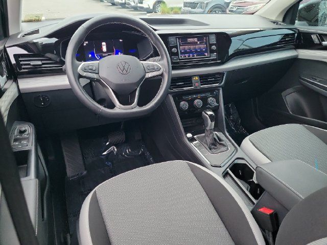 Certified 2024 Volkswagen Taos S FWD image 11