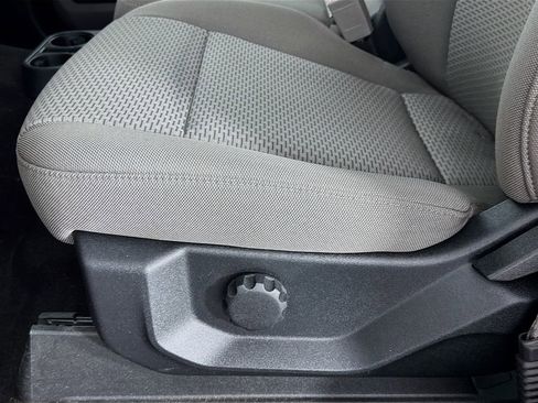 Used 2019 Ford F150 XLT image 19