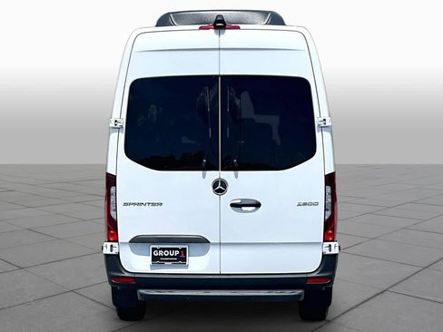Used 2024 Mercedes-Benz Sprinter 2500 image 5