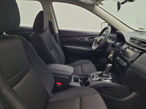 Used 2018 Nissan Rogue S AWD/4WD image 21
