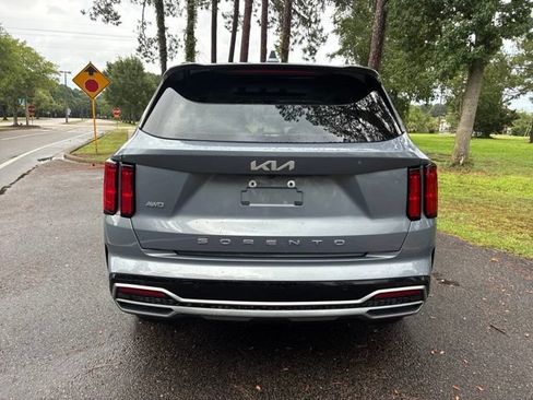 Used 2022 Kia Sorento SX AWD/4WD image 4