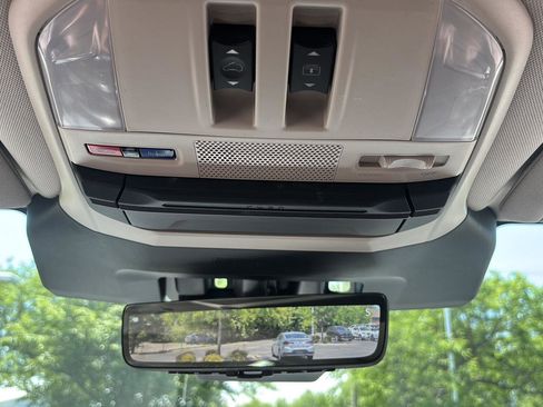 Used 2023 Subaru Ascent Touring AWD/4WD image 31