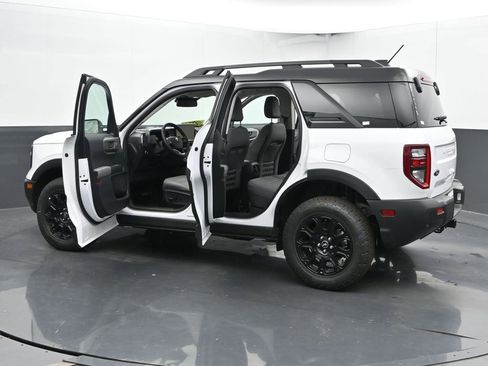 New 2025 Ford Bronco Sport Badlands w/ Badlands Tech Package image 45