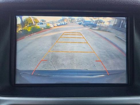 Used 2017 GMC Yukon SLE w/ SLE Value Package image 14