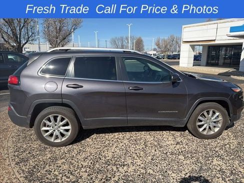 Used 2016 Jeep Cherokee Limited image 6