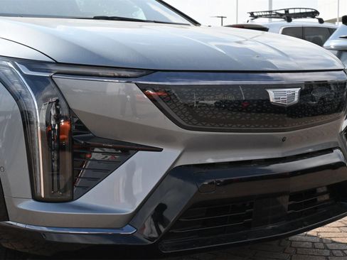 New 2026 Cadillac Optiq Sport 1 w/ LPO, Floor Liner Package image 28