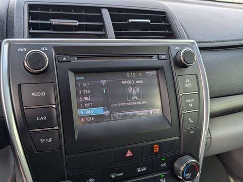 Used 2016 Toyota Camry LE FWD image 22