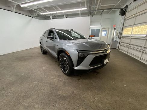 Used 2024 Chevrolet Blazer EV RS image 8