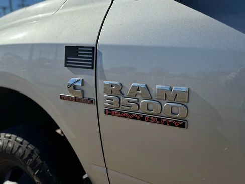 Used 2016 RAM 3500 Tradesman w/ Chrome Appearance Group image 13