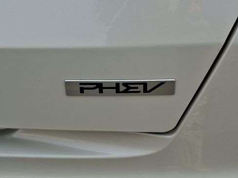 Used 2023 Kia Sorento SX Prestige image 35