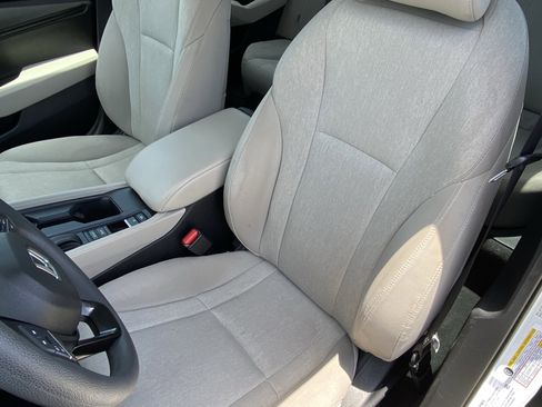 Used 2024 Honda Accord EX image 27