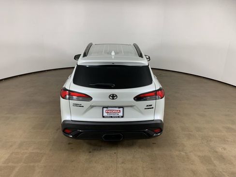 Used 2024 Toyota Corolla Cross AWD Hybrid w/ Convenience Package image 11