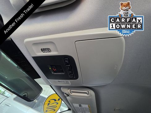 Used 2025 Toyota Camry XLE FWD image 28