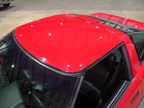 Used 1990 Chevrolet Corvette Coupe image 23