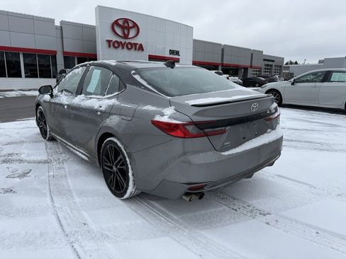 Used 2025 Toyota Camry XSE image 8