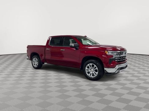 Used 2023 Chevrolet Silverado 1500 LTZ AWD/4WD image 2