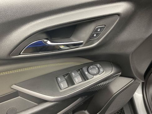 Certified 2025 Chevrolet Trax ACTIV w/ Driver Confidence Package FWD image 10