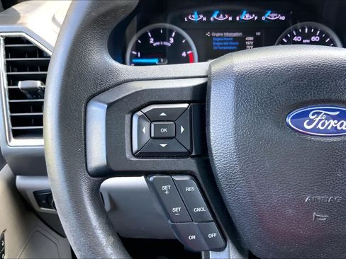 Used 2017 Ford F550 4x4 Regular Cab Super Duty image 23