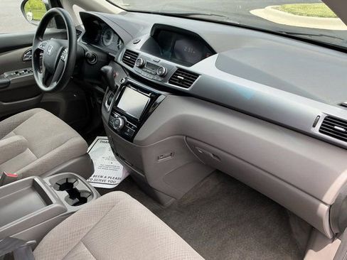 Used 2014 Honda Odyssey EX image 19