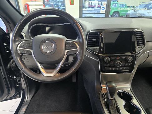 Used 2021 Jeep Grand Cherokee Limited image 34