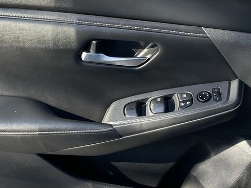 Used 2024 Nissan Sentra SV image 20