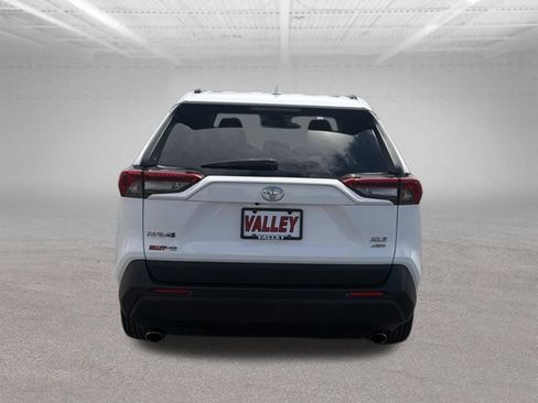 Used 2019 Toyota RAV4 XLE w/ Convenience Package AWD/4WD image 9