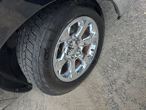 Used 2012 RAM 1500 Classic SLT AWD/4WD image 30