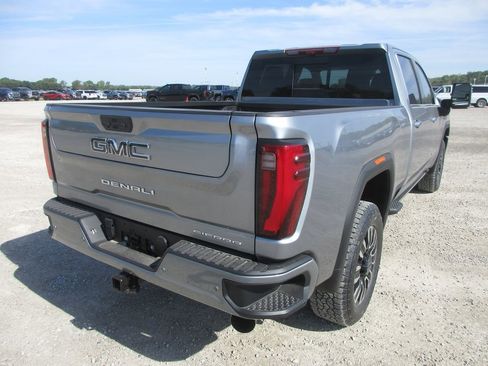 New 2026 GMC Sierra 2500 Denali Ultimate w/ Max Trailering Package AWD/4WD image 4