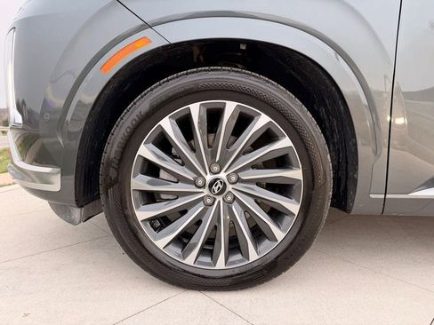 Used 2023 Hyundai Palisade Calligraphy FWD image 19