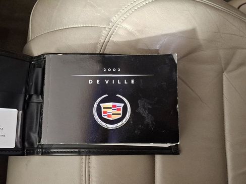 Used 2002 Cadillac De Ville w/ Comfort/Convenience Pkg image 25