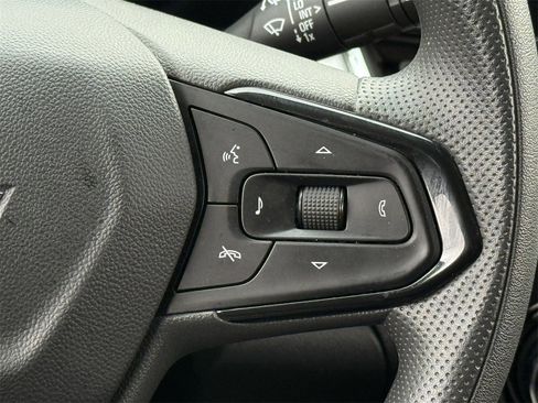 Used 2025 Chevrolet Trax LT image 14