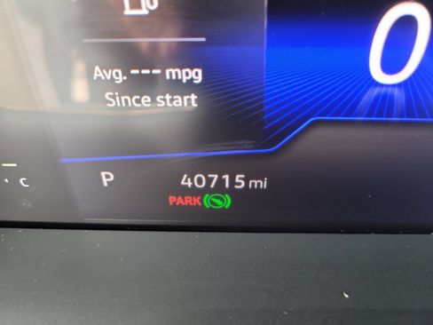 Used 2023 Volkswagen Jetta SE w/ Panoramic Sunroof Package FWD image 29