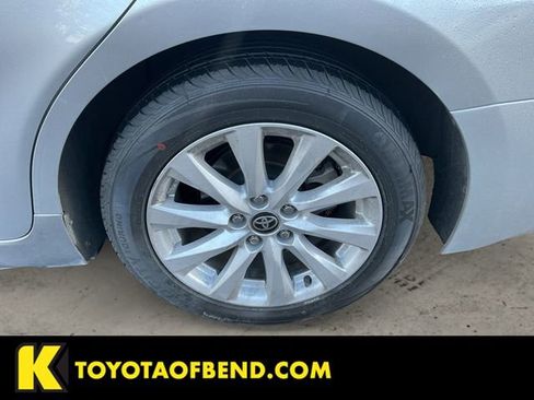 Used 2020 Toyota Camry SE image 14