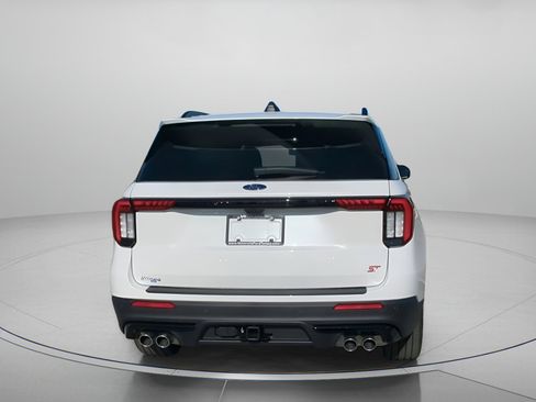 New 2026 Ford Explorer ST RWD image 28