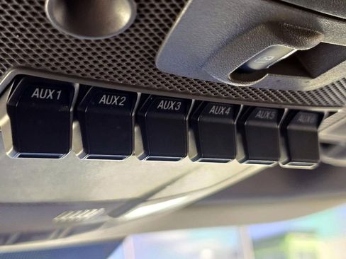 Used 2017 Ford F350 Lariat w/ Lariat Value Package AWD/4WD image 19